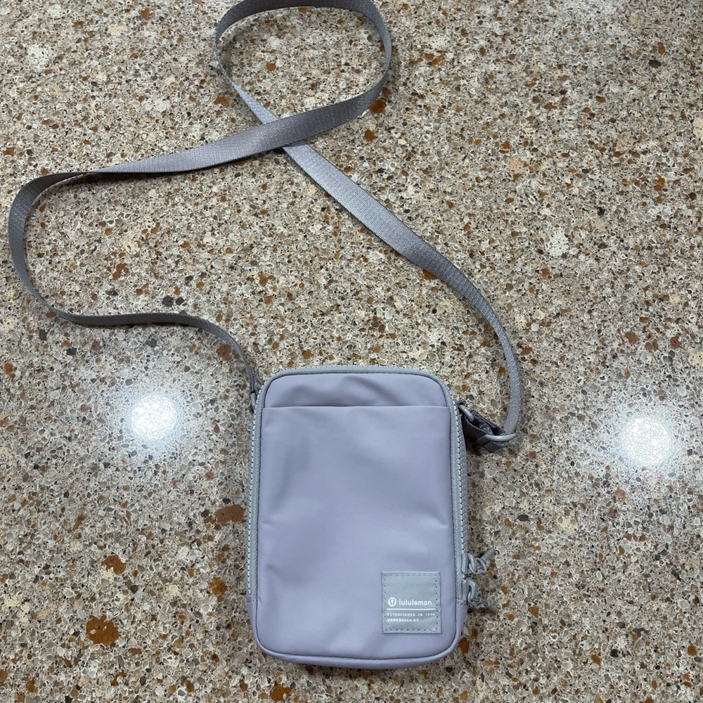 Lululemon crossbody belt bag